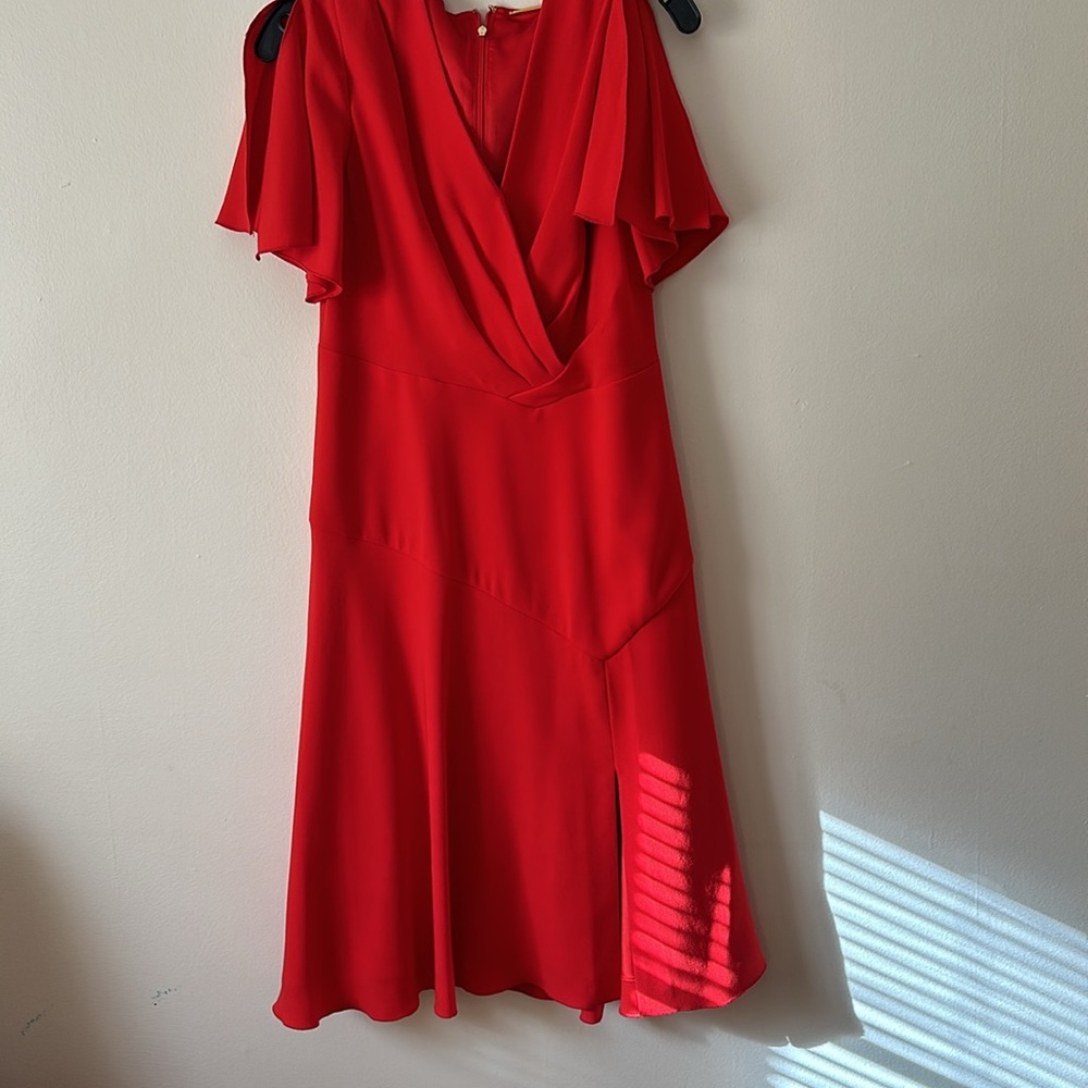 Dress - Picture 2 of 7